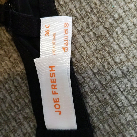 Black bra - Picture 2 of 2